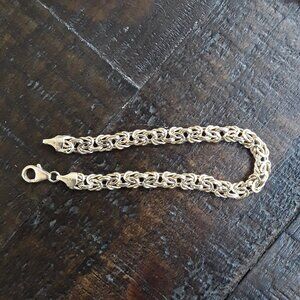 14kt  yellow Gold Byzantine bracelet , 7 inches